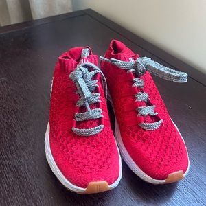 Nobull knit runners 6.5 excellent condition